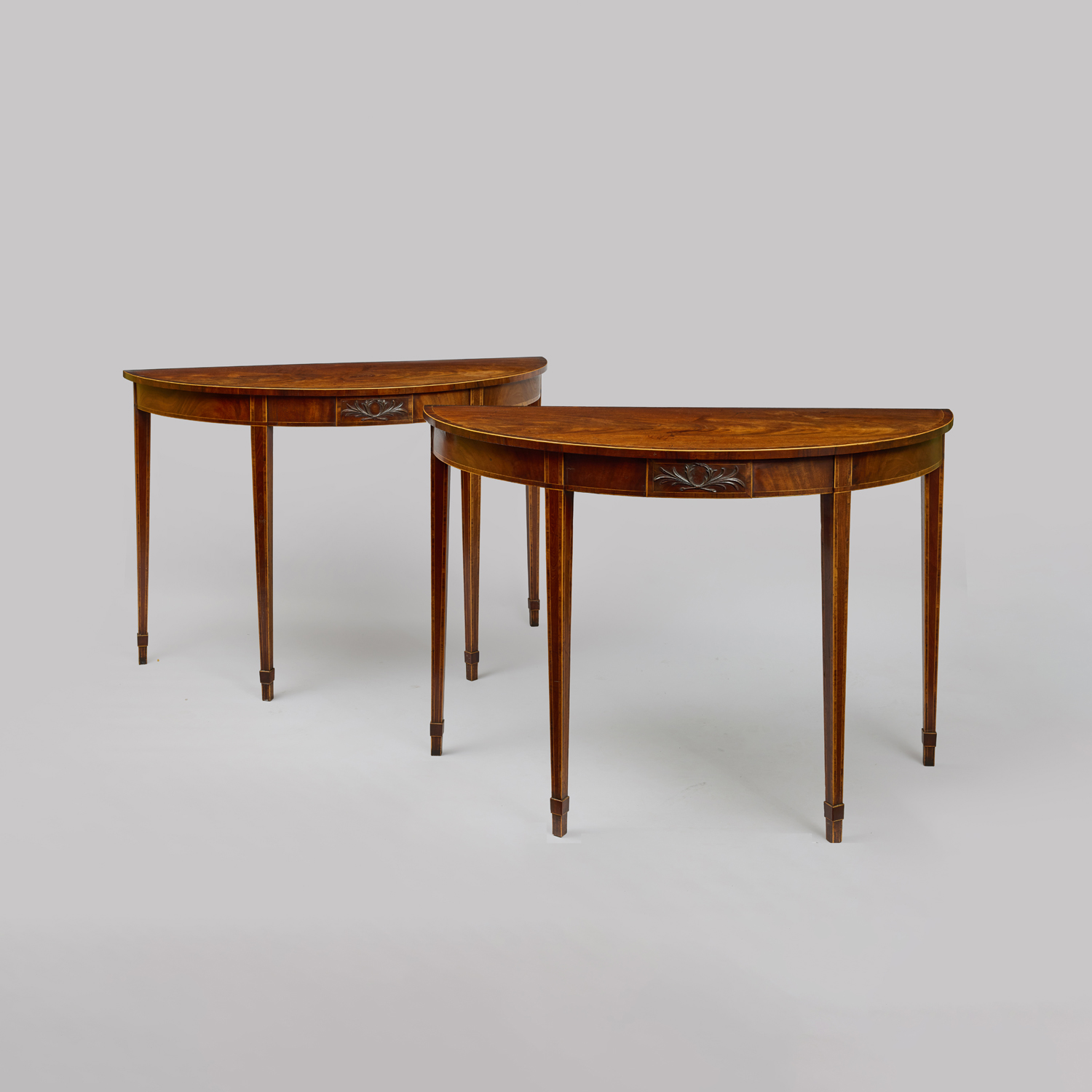 Pair demi lune Consoles